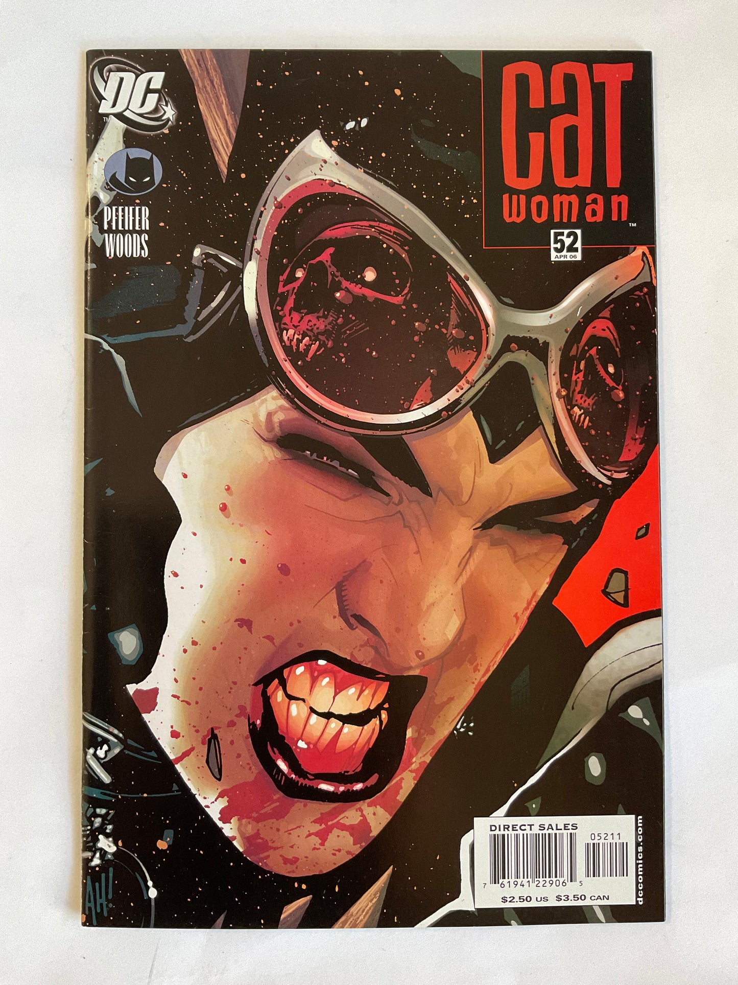 Catwoman #52