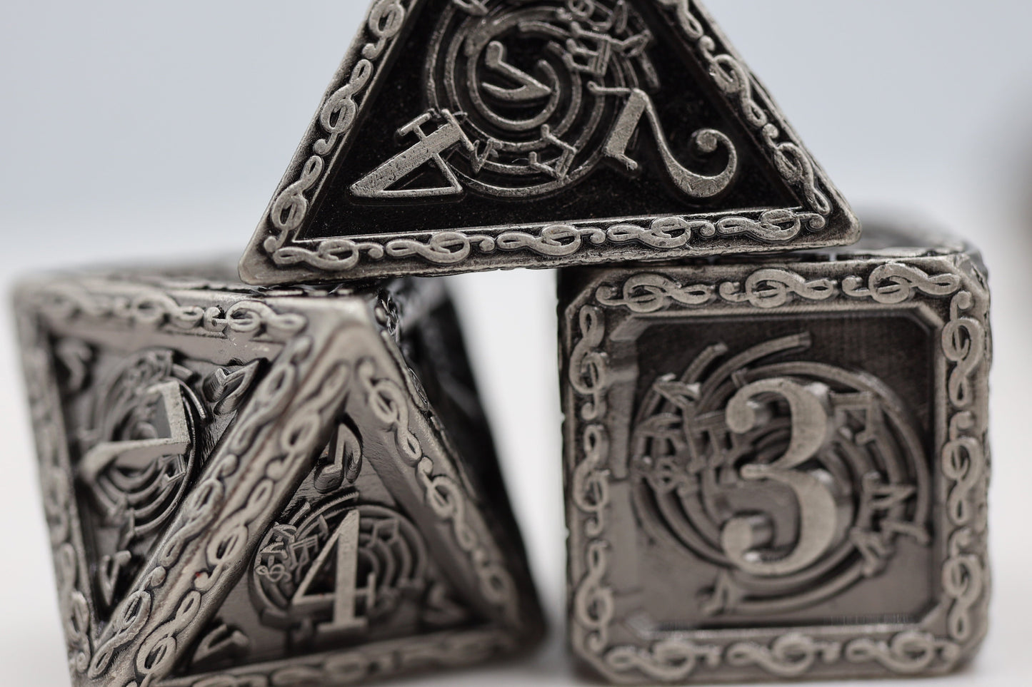 Bardic Song Vibrato Metal Dice Set