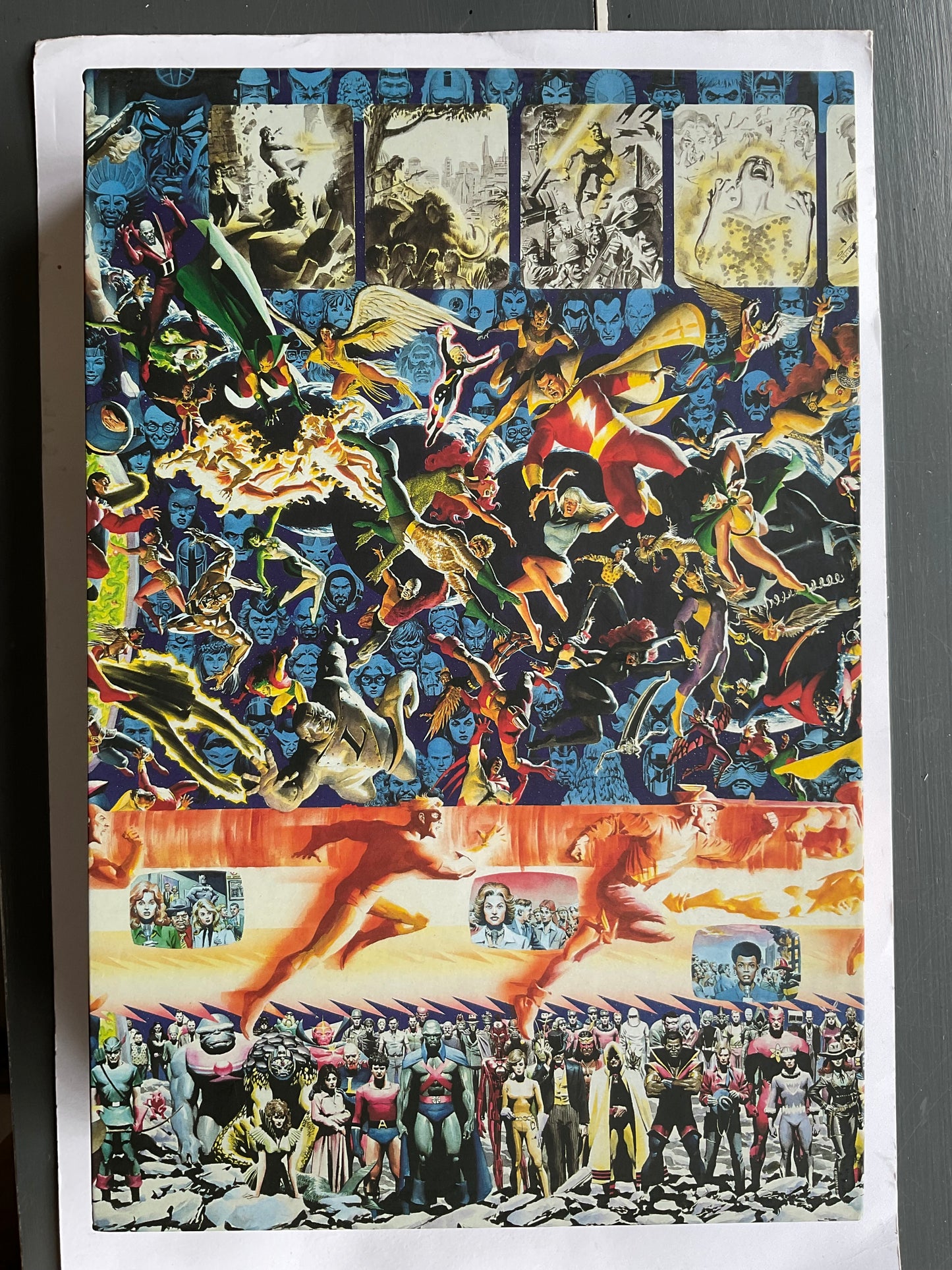 Crisis on Infinite Earths Absolute Edition