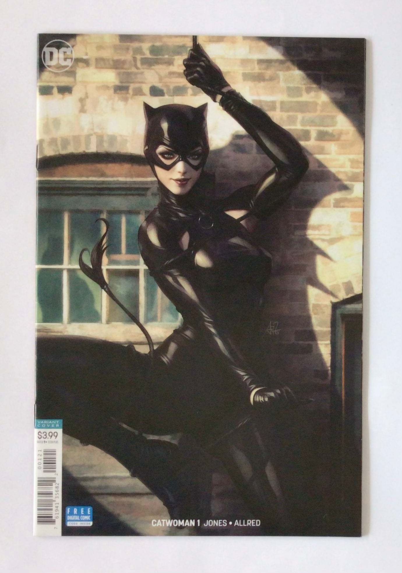 Catwoman #1 Cvr B Artgerm