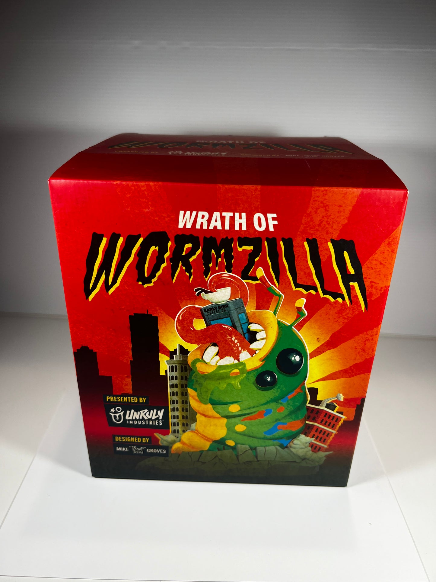 Wrath of Wormzilla! Designer Statue