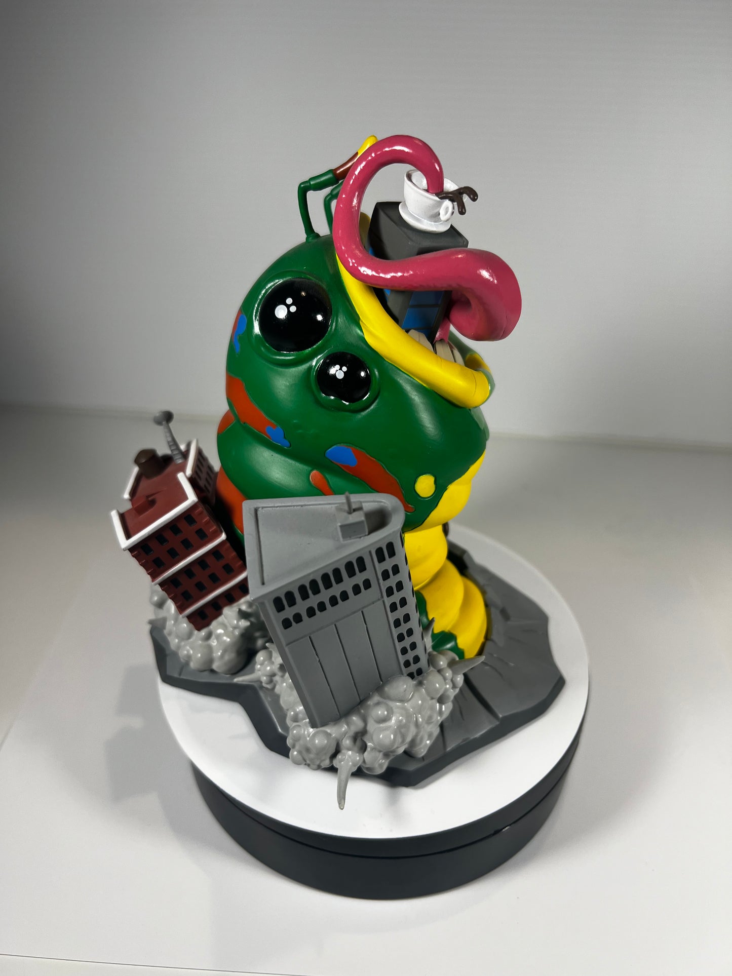 Wrath of Wormzilla! Designer Statue