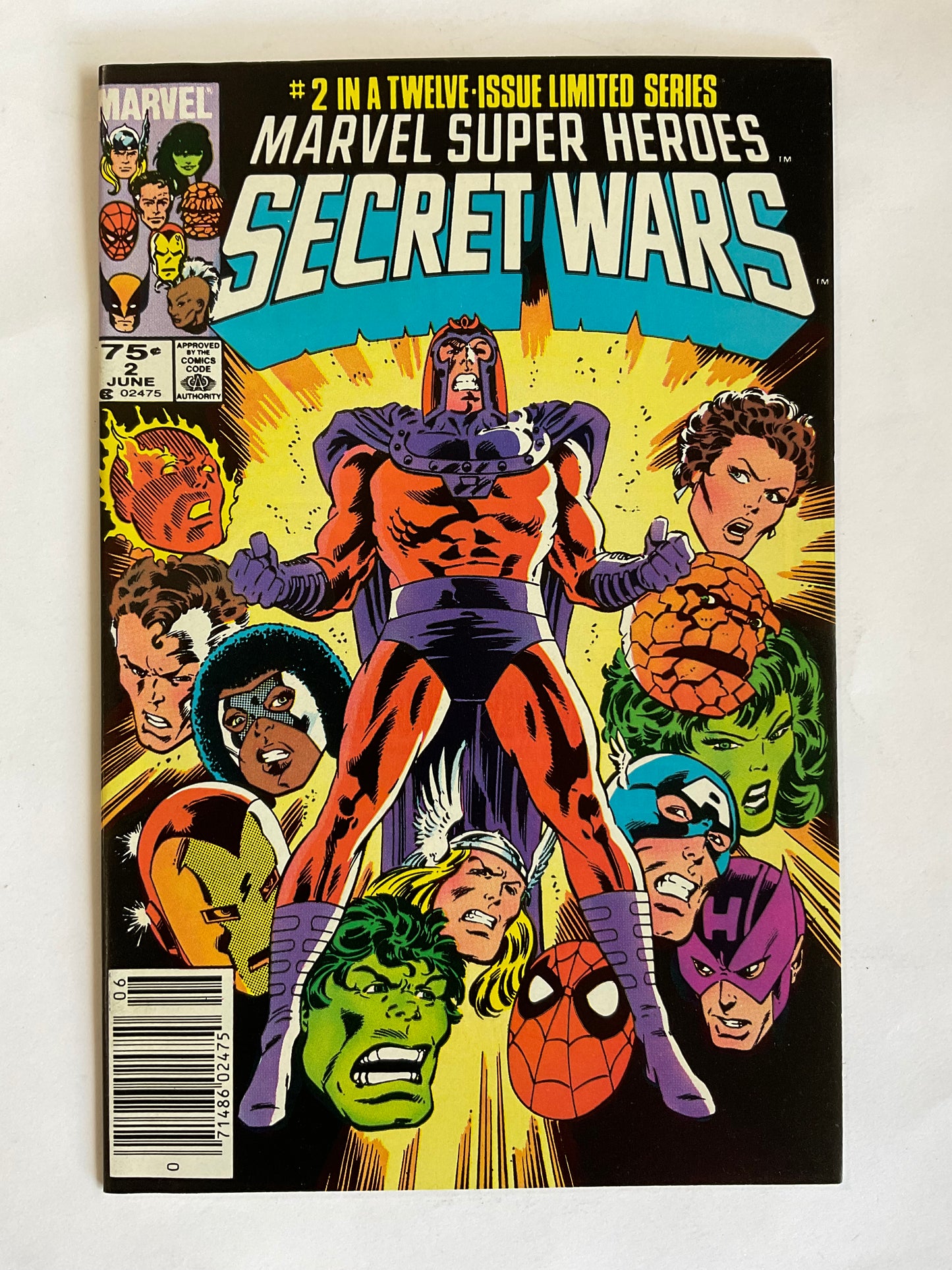 Marvel Super Heroes Secret War #2 (newsstand variant)